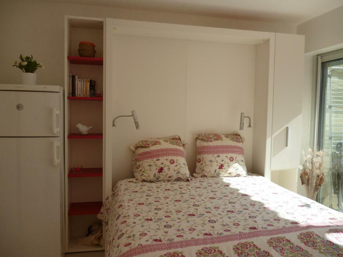 Studio Lumineux Avec Belle Terrasse Sur Espaces Verts, 100M Plage Carnac Bagian luar foto
